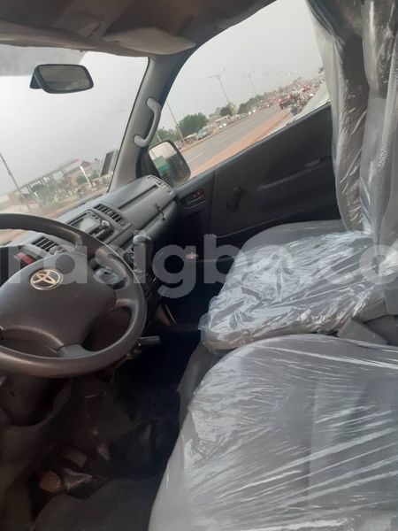 Big with watermark toyota hiace togo lome 11055