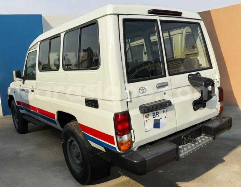 Big with watermark toyota land cruiser togo lome 11056