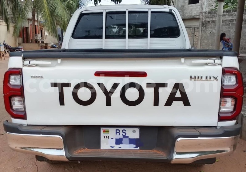 Big with watermark toyota hilux togo lome 11065