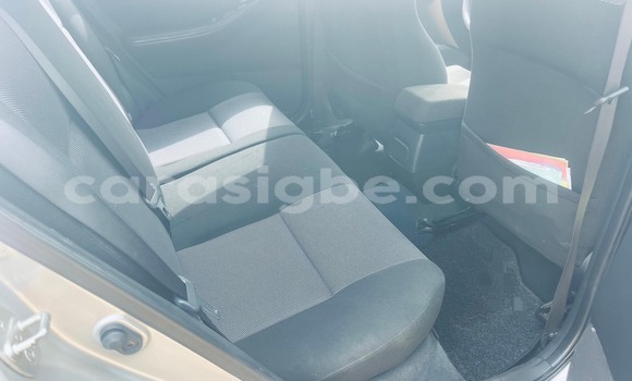 Acheter Occasion Voiture Toyota Corolla Beige à Lomé, Togo Acheter Occasion Voiture Toyota Corolla Beige à Lomé, Togo