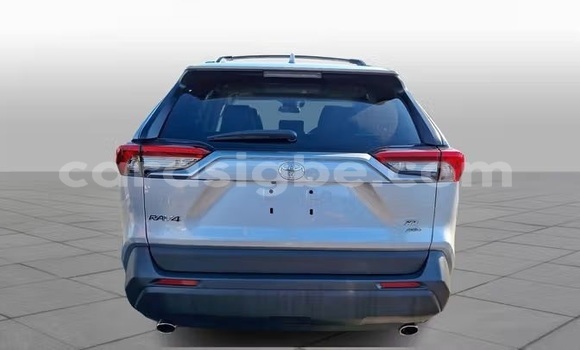 Acheter Occasion Voiture Toyota RAV4 Gris à Lomé, Togo Acheter Occasion Voiture Toyota RAV4 Gris à Lomé, Togo