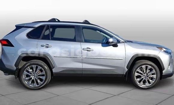 Acheter Occasion Voiture Toyota RAV4 Gris à Lomé, Togo Acheter Occasion Voiture Toyota RAV4 Gris à Lomé, Togo