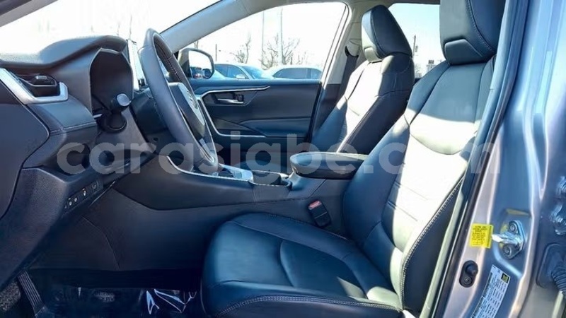 Big with watermark toyota rav4 togo lome 11068