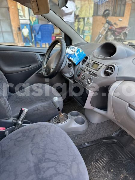 Big with watermark toyota yaris maritime lome 11070