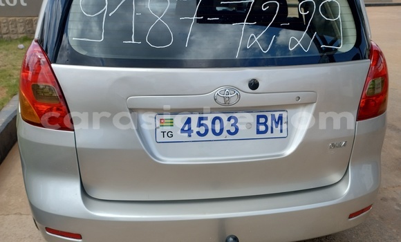 Acheter Occasion Voiture Toyota Corolla Gris à Lomé, Togo Acheter Occasion Voiture Toyota Corolla Gris à Lomé, Togo