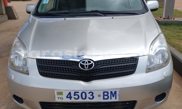 Acheter Occasion Voiture Toyota Corolla Gris à Lomé, Togo Acheter Occasion Voiture Toyota Corolla Gris à Lomé, Togo