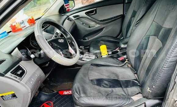 Buy Used Hyundai Elantra Silver Car in Lome in Togo Buy Used Hyundai Elantra Silver Car in Lome in Togo