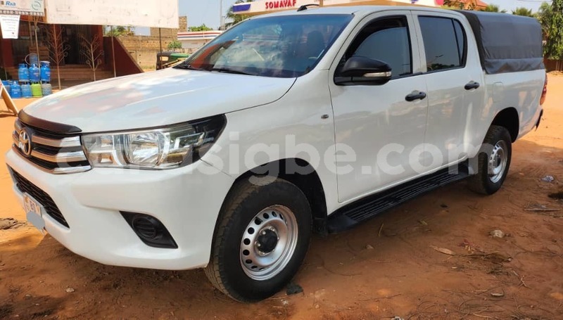Big with watermark toyota hilux maritime lome 11083