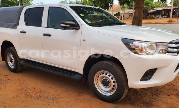 Acheter Occasion Voiture Toyota Hilux Blanc à Lomé, Maritime Acheter Occasion Voiture Toyota Hilux Blanc à Lomé, Maritime