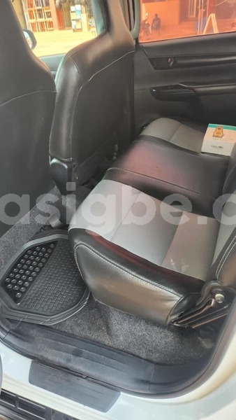 Big with watermark toyota hilux maritime lome 11083