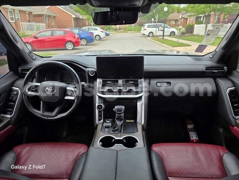 Big with watermark toyota land cruiser maritime lome 11088