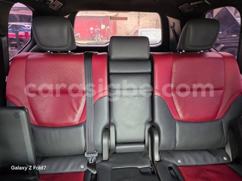 Big with watermark toyota land cruiser maritime lome 11088