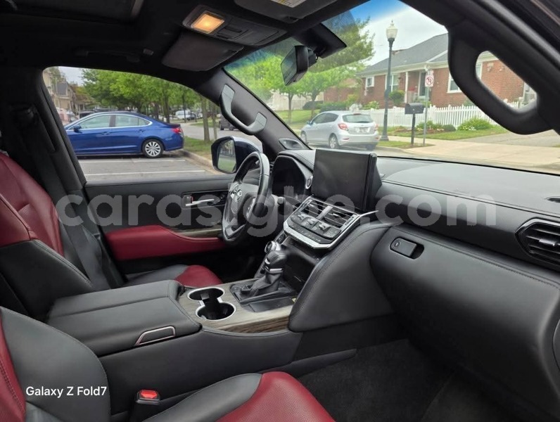 Big with watermark toyota land cruiser maritime lome 11088