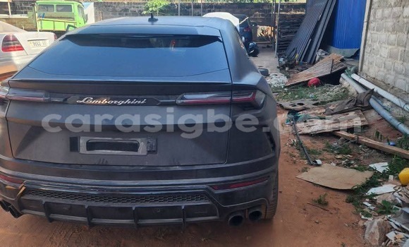Acheter Occasion Voiture Lamborghini Urus Noir à Lomé, Togo Acheter Occasion Voiture Lamborghini Urus Noir à Lomé, Togo
