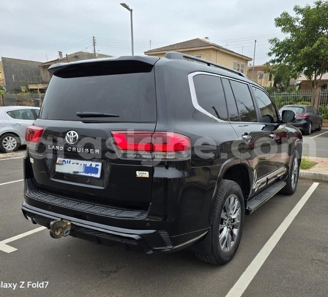 Big with watermark toyota land cruiser maritime lome 11093