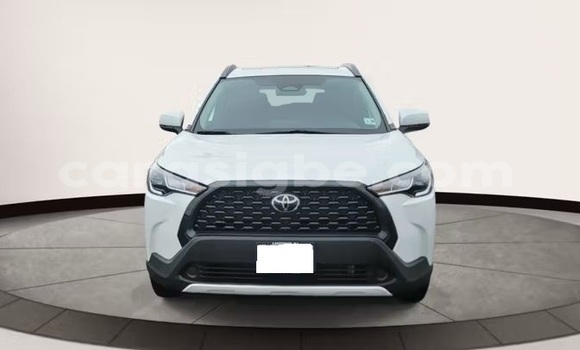 Acheter Occasion Voiture Toyota Corolla Cross Blanc à Lomé, Maritime