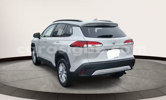 Acheter Occasion Voiture Toyota Corolla Cross Blanc à Lomé, Maritime Acheter Occasion Voiture Toyota Corolla Cross Blanc à Lomé, Maritime