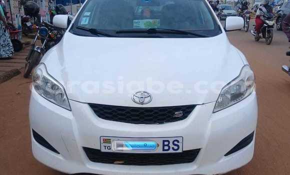 Acheter Occasion Voiture Toyota Matrix Blanc à Lomé, Togo