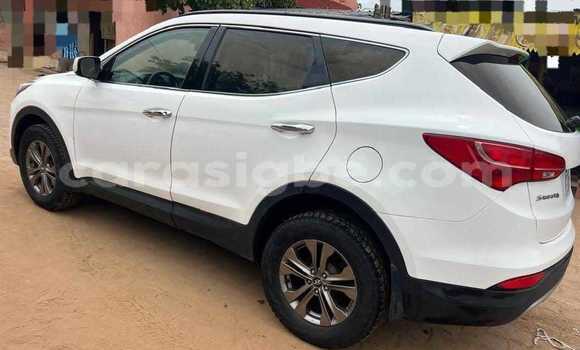 Acheter Occasion Voiture Hyundai Santa Fe Blanc à Lomé, Togo Acheter Occasion Voiture Hyundai Santa Fe Blanc à Lomé, Togo