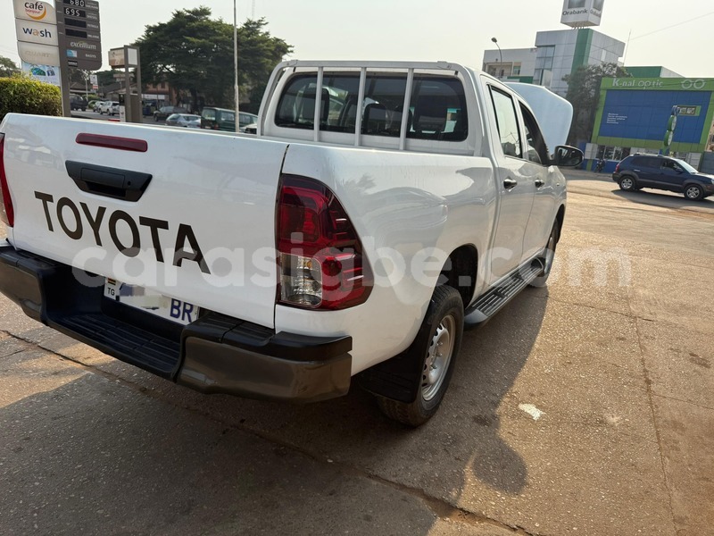 Big with watermark toyota hilux west africa lome 11128