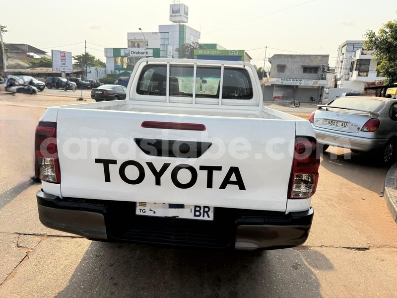 Big with watermark toyota hilux west africa lome 11128