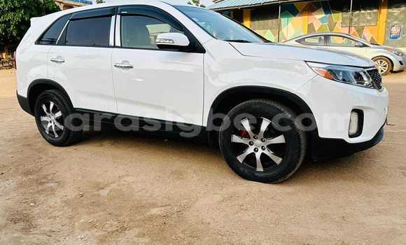 Acheter Occasion Voiture Kia Sorento Blanc à Lomé, Togo Acheter Occasion Voiture Kia Sorento Blanc à Lomé, Togo