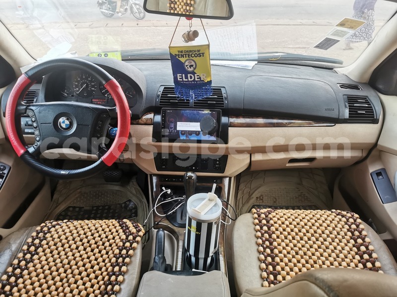 Big with watermark bmw x5 maritime lome 11149