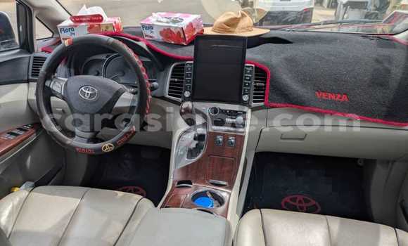 Buy Used Toyota Venza White Car in Lome in Maritime Buy Used Toyota Venza White Car in Lome in Maritime