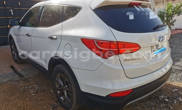 Buy Used Hyundai Santa Fe White Car in Lome in Maritime Buy Used Hyundai Santa Fe White Car in Lome in Maritime