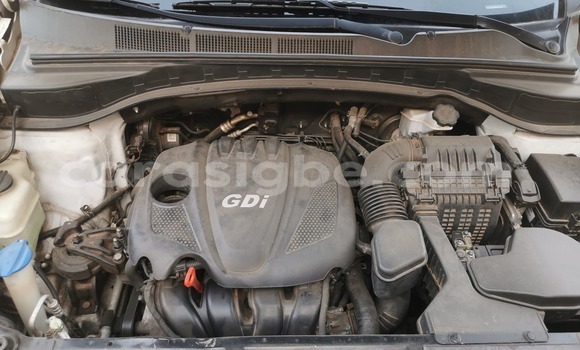 Buy Used Hyundai Santa Fe White Car in Lome in Maritime Buy Used Hyundai Santa Fe White Car in Lome in Maritime