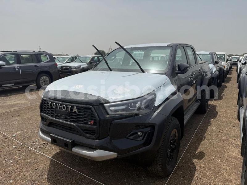 Big with watermark toyota hilux west africa lome 11161