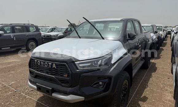 Buy New Toyota Hilux Other Car in Lome in West africa Buy New Toyota Hilux Other Car in Lome in West africa
