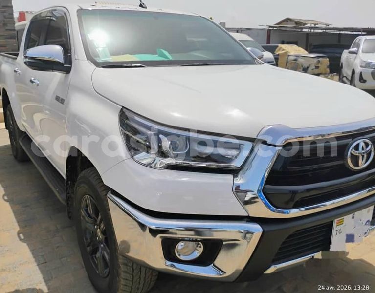 Big with watermark toyota hilux togo lome 11164