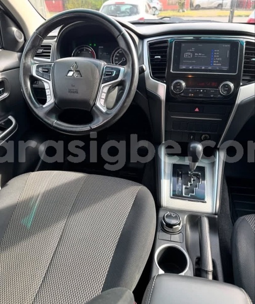 Big with watermark mitsubishi l200 maritime lome 11192
