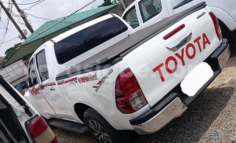 Big with watermark toyota hilux west africa lome 11211