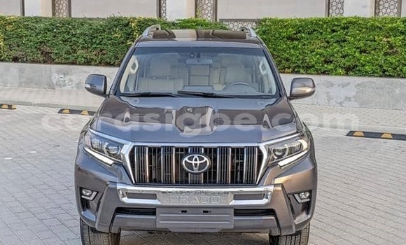 Acheter Occasion Voiture Toyota Land Cruiser Prado Blanc à Lomé, Maritime Acheter Occasion Voiture Toyota Land Cruiser Prado Blanc à Lomé, Maritime