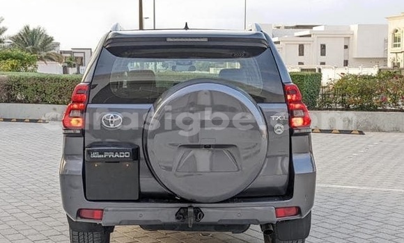 Acheter Occasion Voiture Toyota Land Cruiser Prado Blanc à Lomé, Maritime Acheter Occasion Voiture Toyota Land Cruiser Prado Blanc à Lomé, Maritime