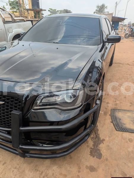 Big with watermark chrysler 300 maritime lome 11228