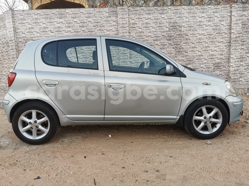 Big with watermark toyota yaris maritime lome 11238