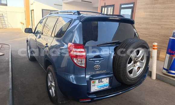 Buy Used Toyota RAV4 Blue Car in Lome in West africa Buy Used Toyota RAV4 Blue Car in Lome in West africa