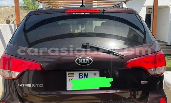 Buy Used Kia Sorento Red Car in Lome in West africa Buy Used Kia Sorento Red Car in Lome in West africa