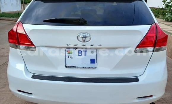 Buy Used Toyota Venza White Car in Lome in West africa Buy Used Toyota Venza White Car in Lome in West africa