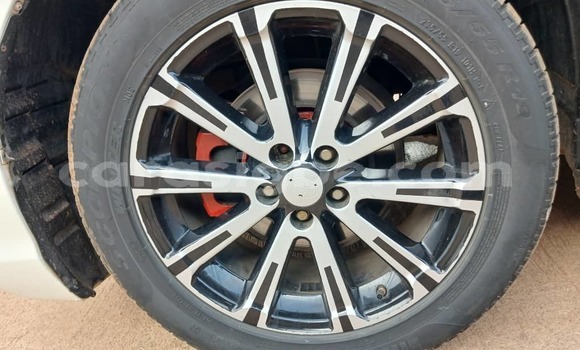 Buy Used Toyota Venza White Car in Lome in West africa Buy Used Toyota Venza White Car in Lome in West africa