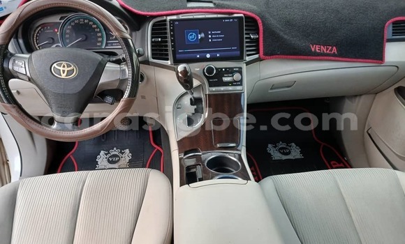 Buy Used Toyota Venza White Car in Lome in West africa Buy Used Toyota Venza White Car in Lome in West africa
