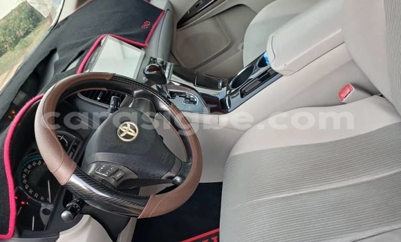 Buy Used Toyota Venza White Car in Lome in West africa Buy Used Toyota Venza White Car in Lome in West africa