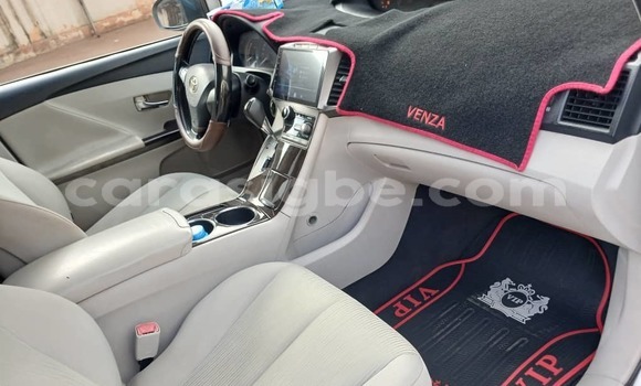 Buy Used Toyota Venza White Car in Lome in West africa Buy Used Toyota Venza White Car in Lome in West africa