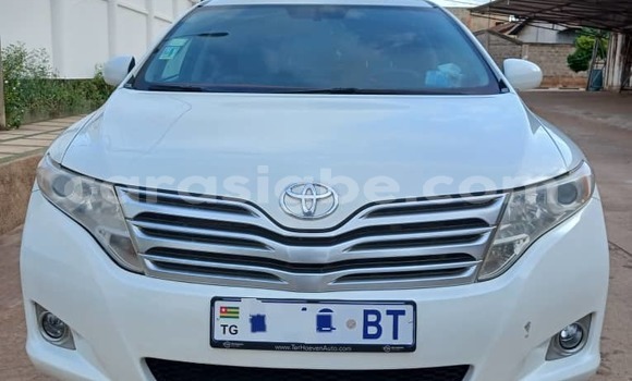 Buy Used Toyota Venza White Car in Lome in West africa Buy Used Toyota Venza White Car in Lome in West africa