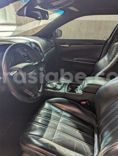 Big with watermark chrysler 300 maritime lome 11270
