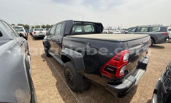 Acheter Import Voiture Toyota Hilux Noir à Lomé, Togo Acheter Import Voiture Toyota Hilux Noir à Lomé, Togo