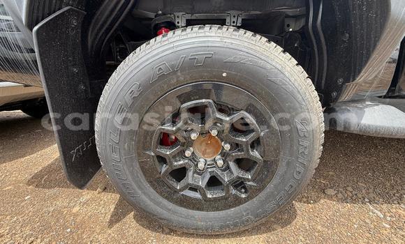 Acheter Import Voiture Toyota Hilux Noir à Lomé, Togo Acheter Import Voiture Toyota Hilux Noir à Lomé, Togo